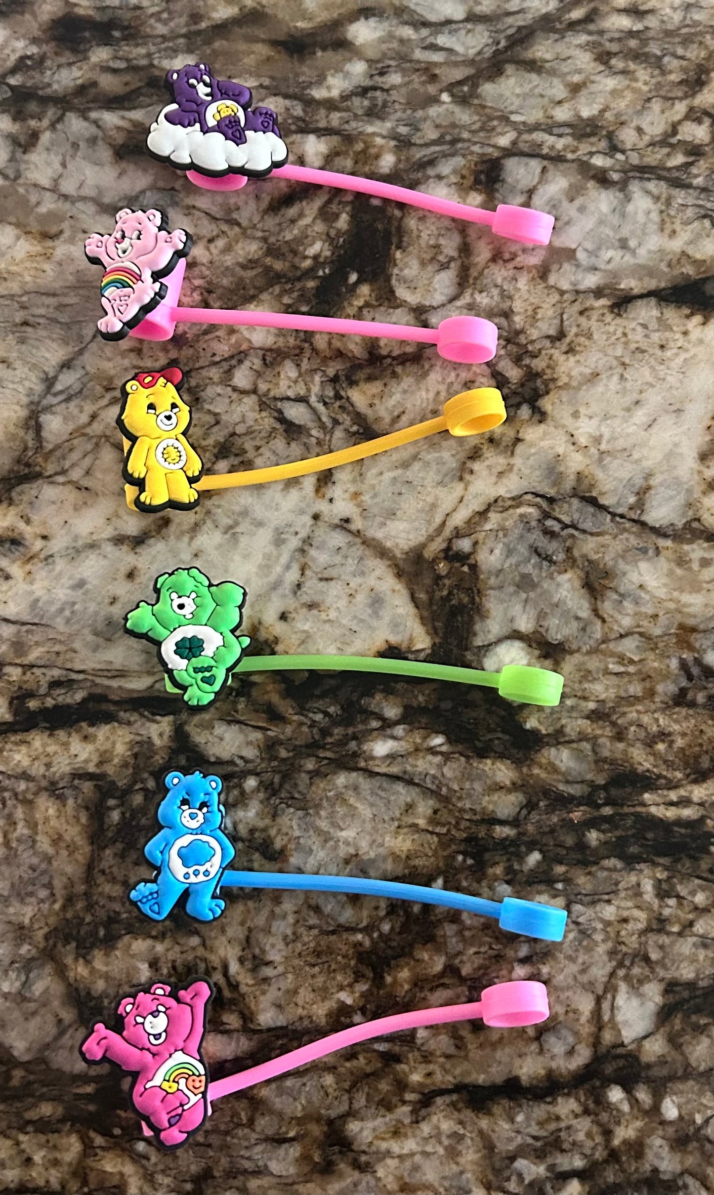 Bear Straw Topper