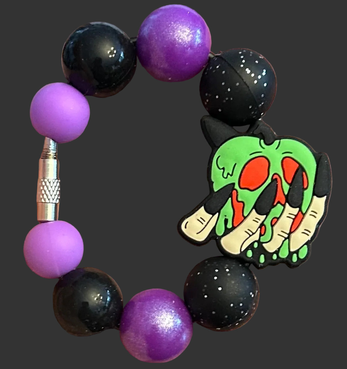 Queen Handle Charm